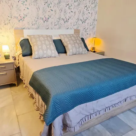 Apartment Poly's House Tomares